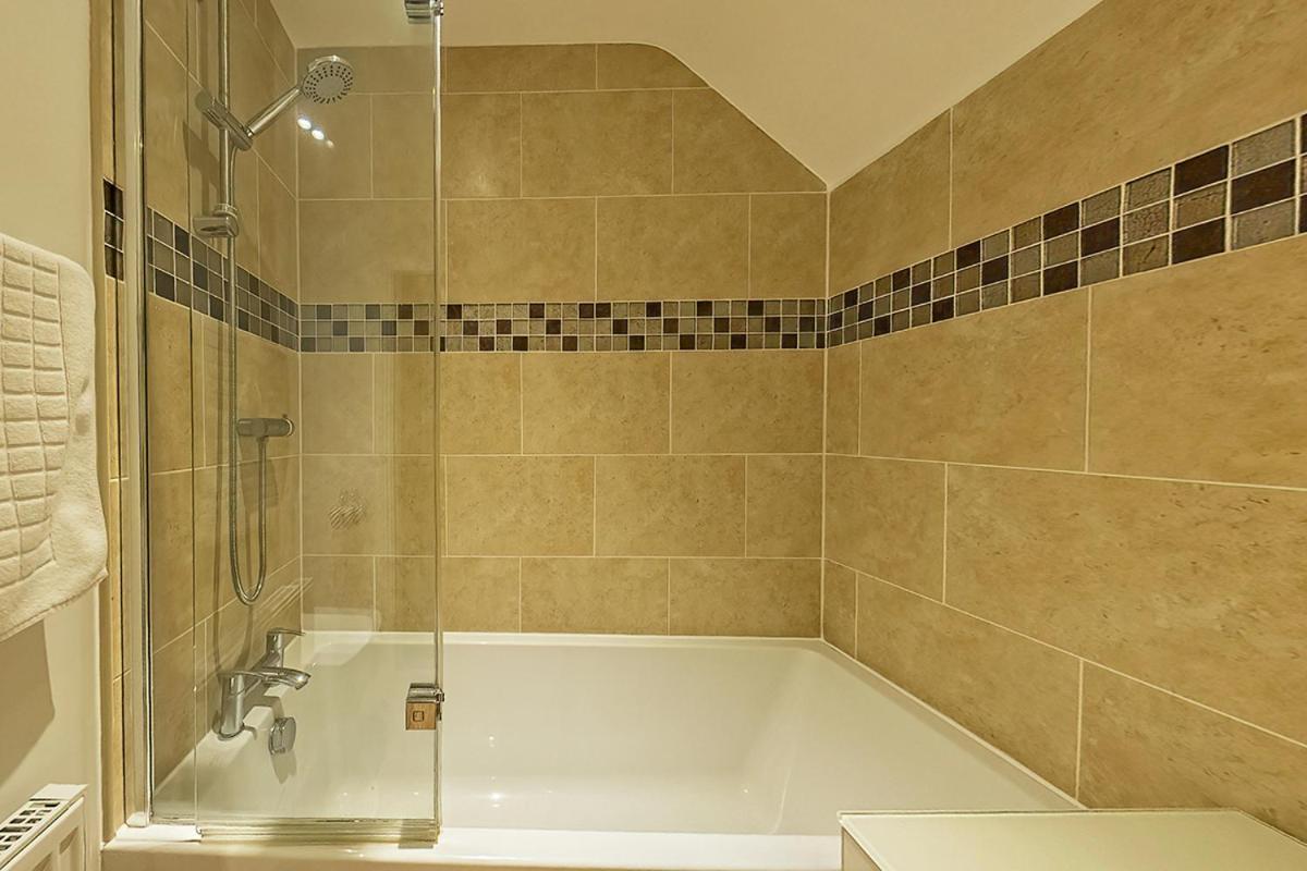 3 Bedroom Barn Conversion With Hot Tub-Garden View - Ty Cerrig Barn Corwen Exterior foto