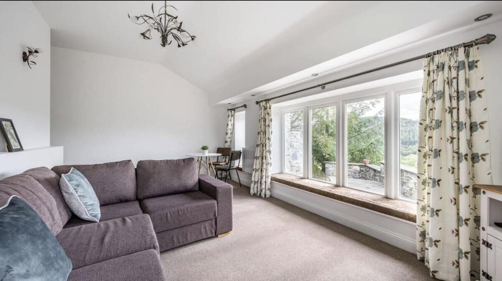 3 Bedroom Barn Conversion With Hot Tub-Garden View - Ty Cerrig Barn Corwen Exterior foto